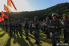 九游娱乐- 500w远射探照灯 